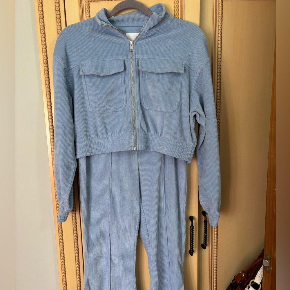 Arie zip up and flare pants set